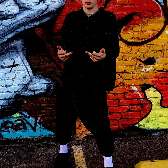 Meet your Posher, Orion - Picture 1 of 1